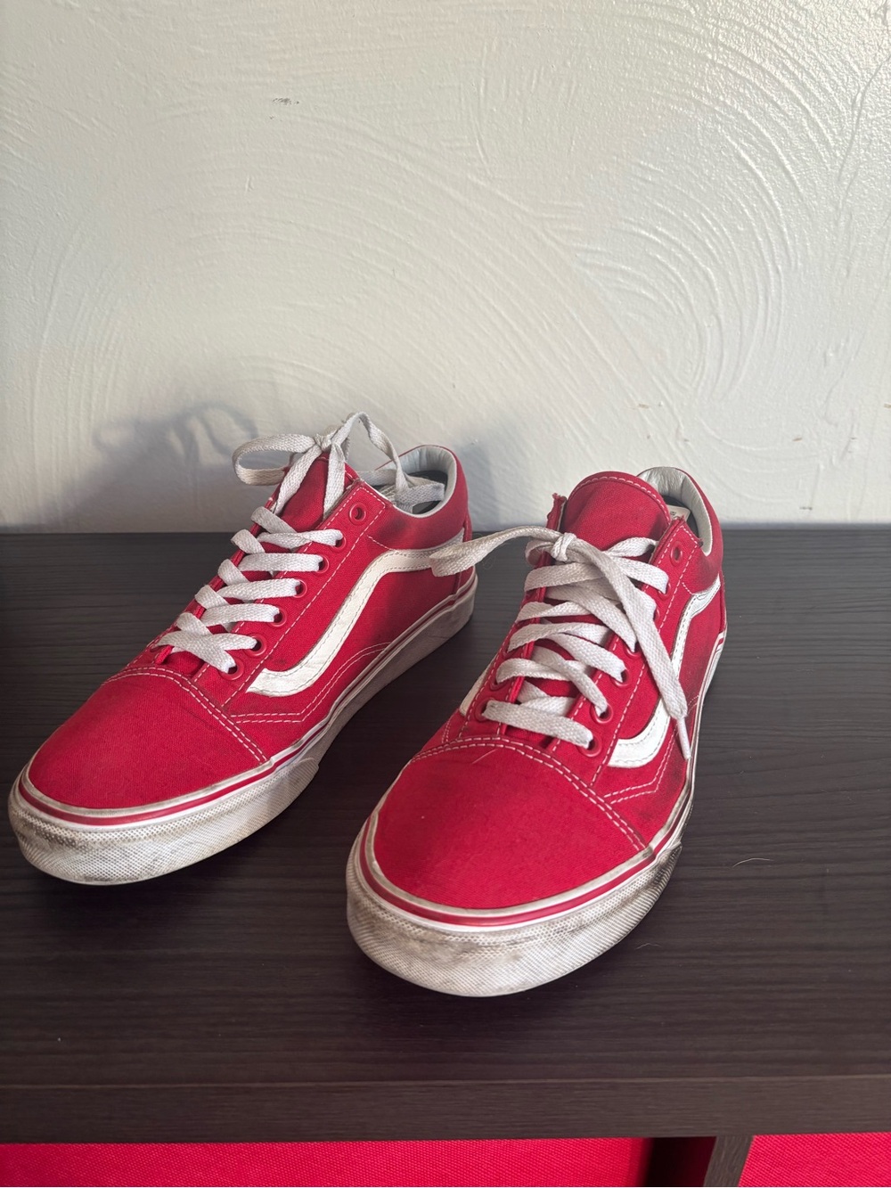 Vans Men's Red and White Old Skool Sneakers